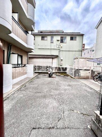 ルーラル北野の駐車場