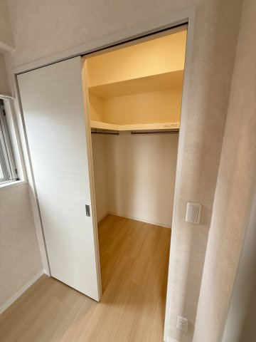 大阪市中央区玉造１丁目の賃貸マンションの収納