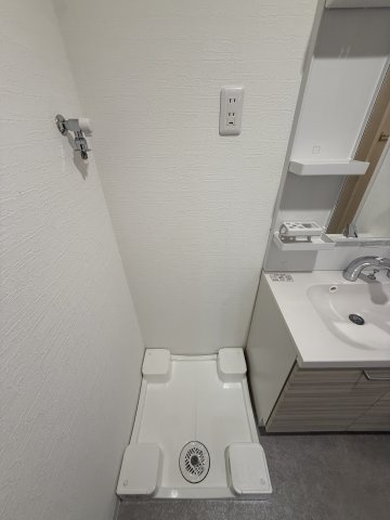 大阪市中央区玉造１丁目の賃貸マンションのエントランス