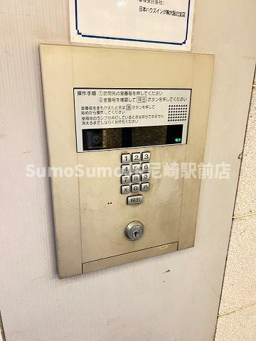エールリベルテ大阪WESTの外観|外観は落ち着いています