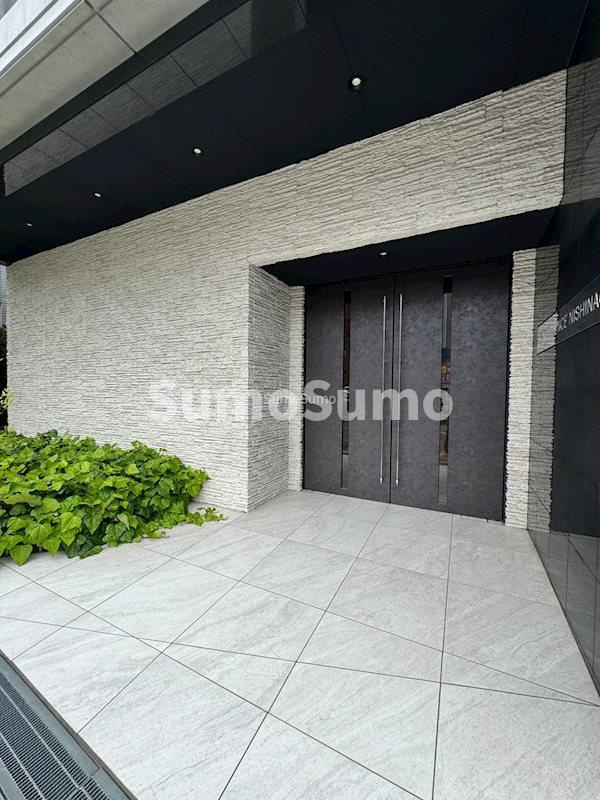 S-RESIDENCE西長堀のエントランス