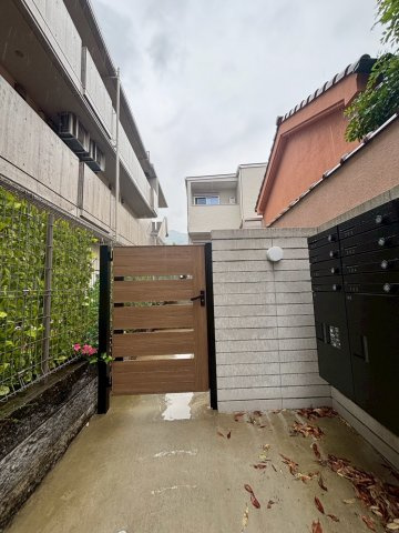 エクソニア篠原本町のエントランス