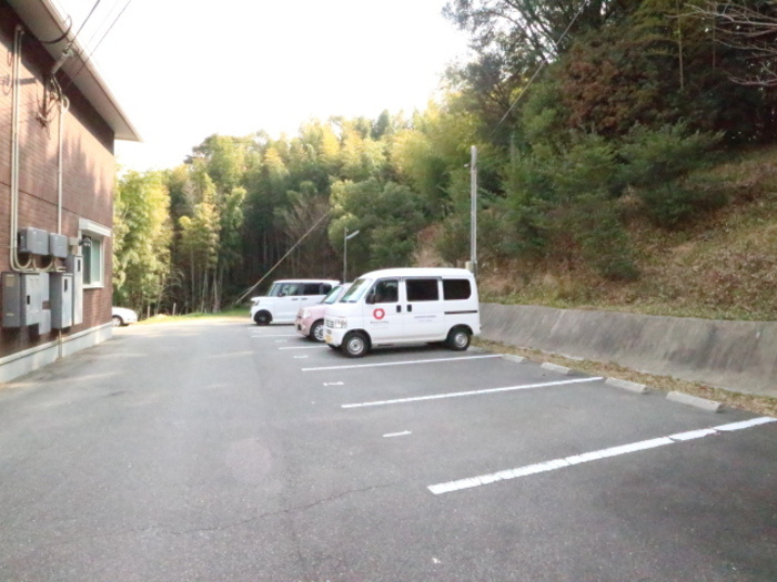 ウィット垂水の駐車場