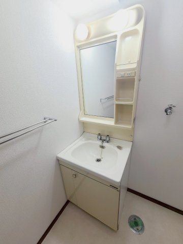 エクセレント甲子園11番館の洗面所