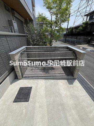 Serendipity武庫之荘のその他共用部分|駐車場に車を止められます
