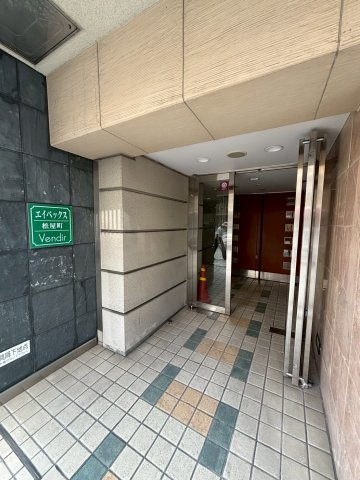 エイペックス松屋町ヴァンデュールのエントランス|清潔なエントランスです