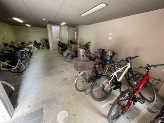 エヴァグリーン岡本の外観