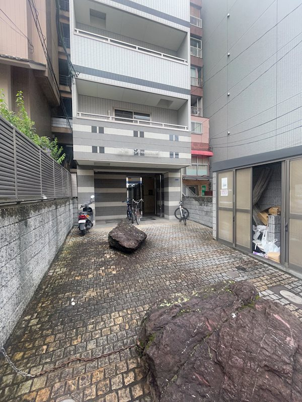 SR島之内の外観