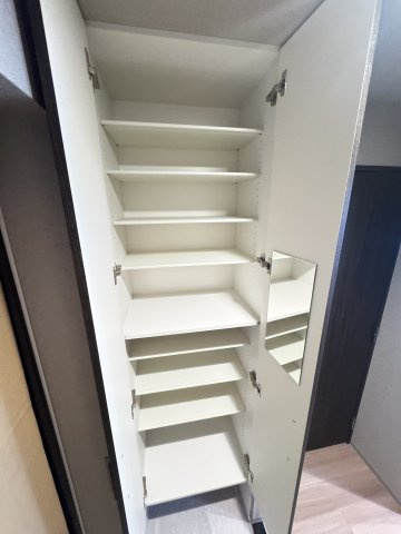 SDグランツ三宮イーストフロントの収納