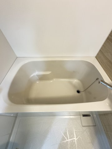 ウエストヒルズ大倉山の浴室