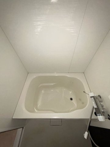 エクセル若松の浴室