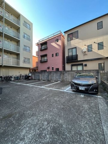 エクセル若松の駐車場|駐車場完備です