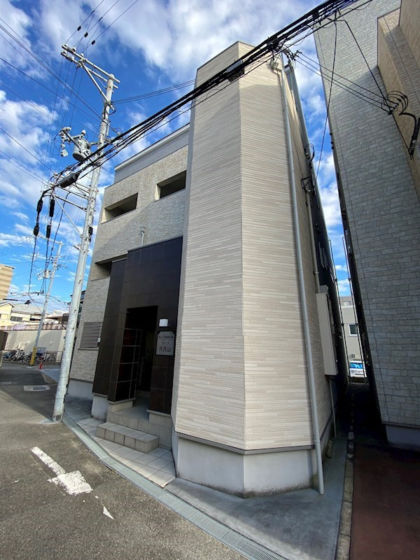 ヴィラ月見山の外観