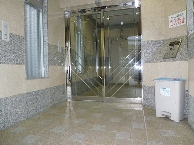 SANKОガルフタワーの外観