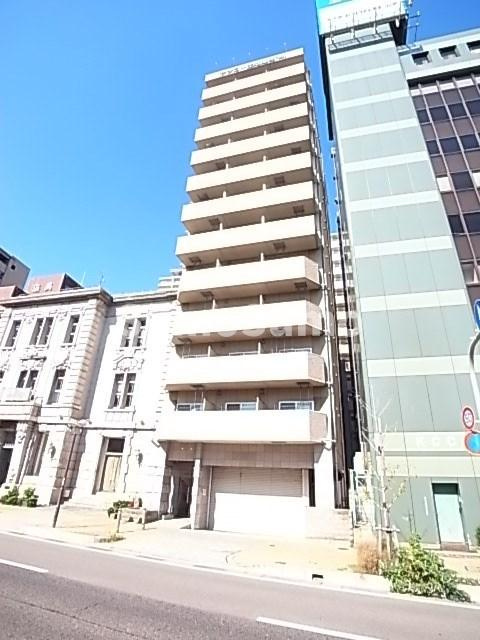 SANKОガルフタワーの外観