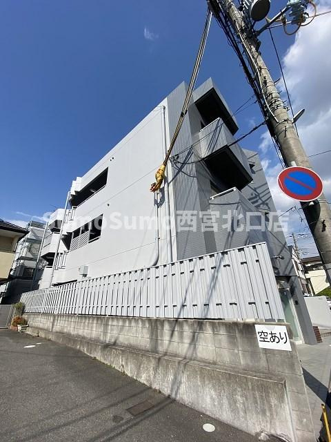 エクセル上甲子園の外観