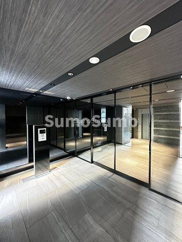 S-RESIDENCE難波大国町Unoのエントランス