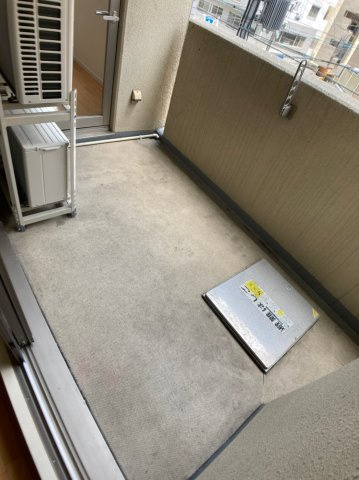 アーデンタワー北堀江のバルコニー