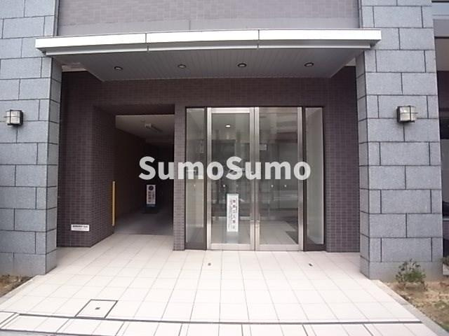 エステムプラザ神戸水木通グランクロスのエントランス|建物の内部です