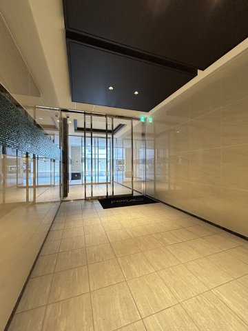 Wonnal堺筋本町(ワンナルサカイスジホンマチ)のロビー
