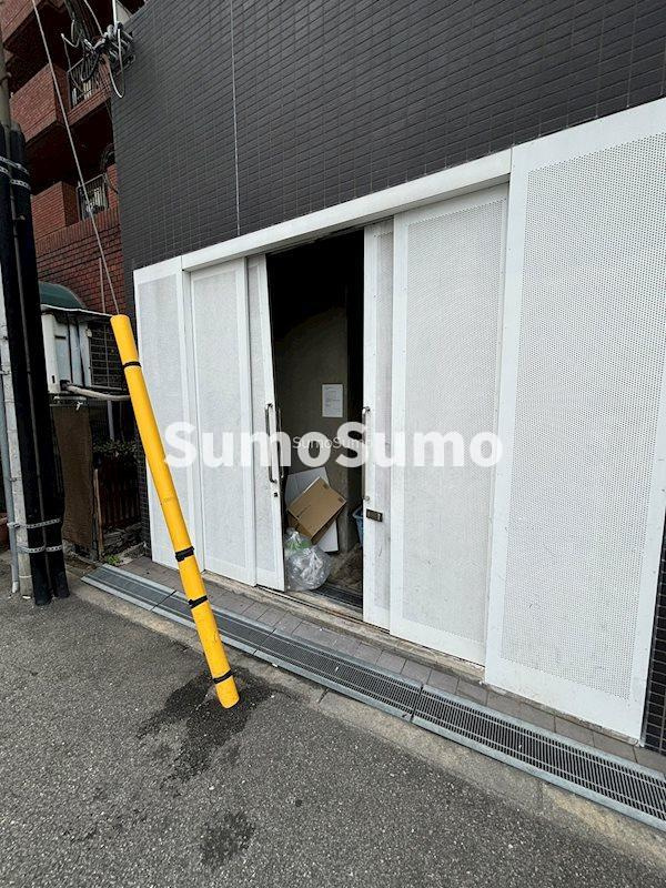 Ｗ．Ｏ．Ｂ　ＳＨＩＮＭＡＣＨＩの外観