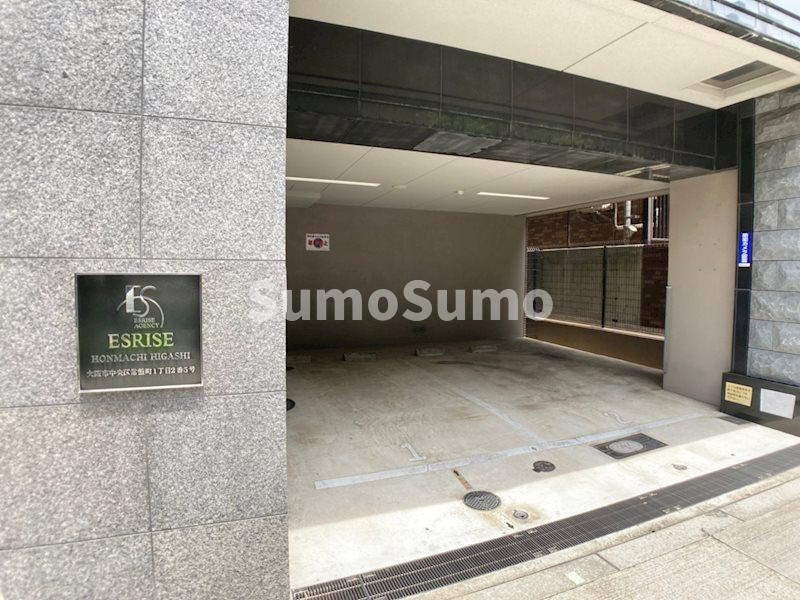 エスライズ本町東のエントランス