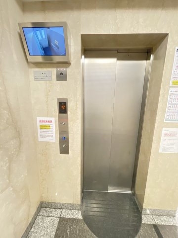 エスライズ新神戸のロビー