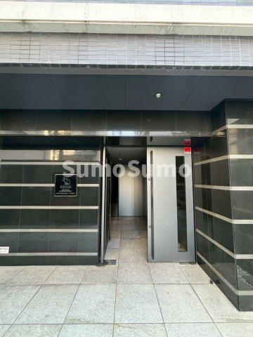 エスライズ東心斎橋のエントランス