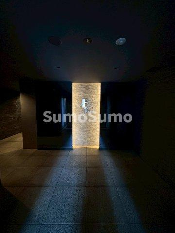 エスライズ東心斎橋のロビー