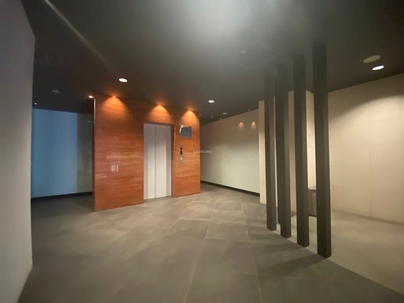 エスライズ京町堀のロビー