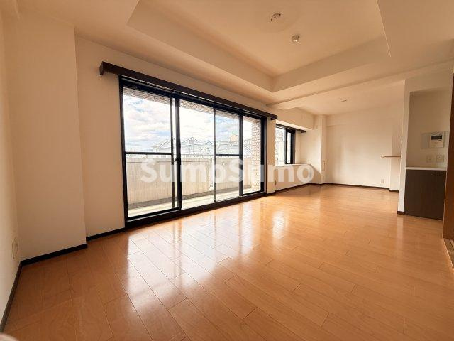 アーデンコート住吉川の居間・リビング