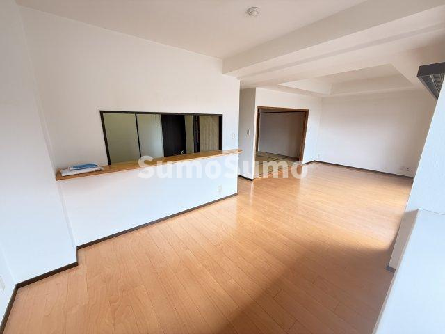 アーデンコート住吉川の居間・リビング