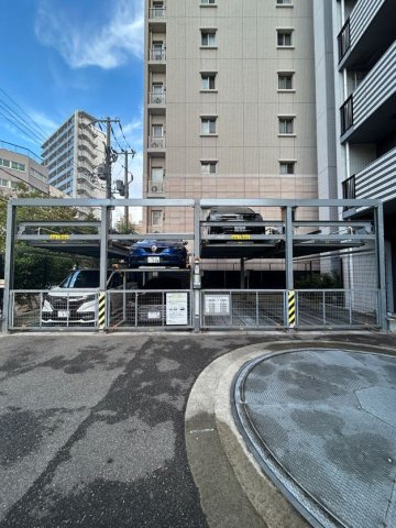 W-STYLE神戸Ⅱの駐車場