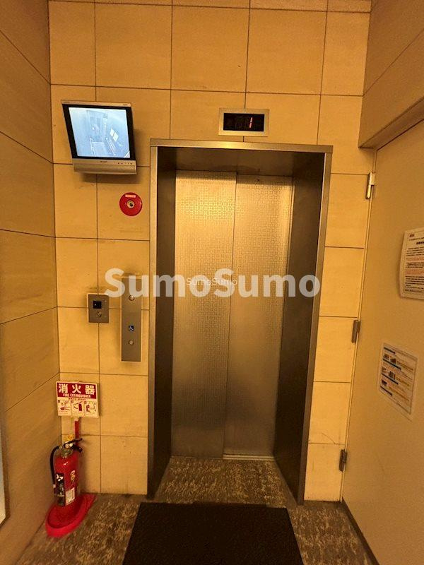 大阪市西区新町１丁目の賃貸マンションの外観