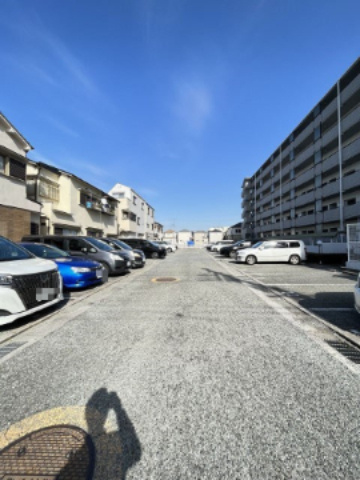 エスポワール園田（食満5丁目）の駐車場