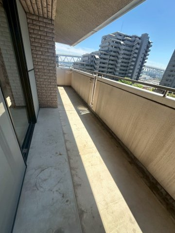 アーデンコート住吉川のバルコニー