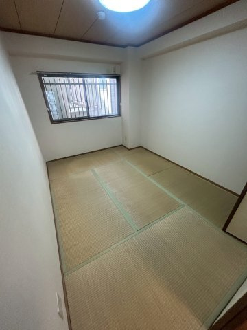 アダチイエムの和室