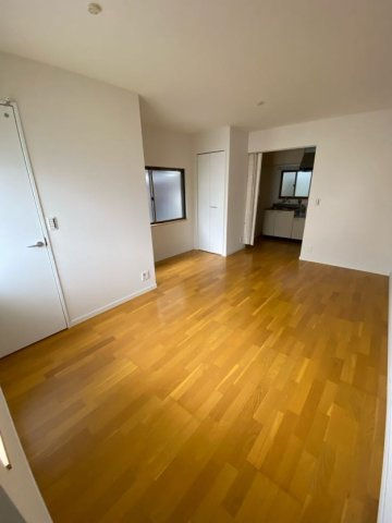 アシケンハイツ　東棟の居間・リビング