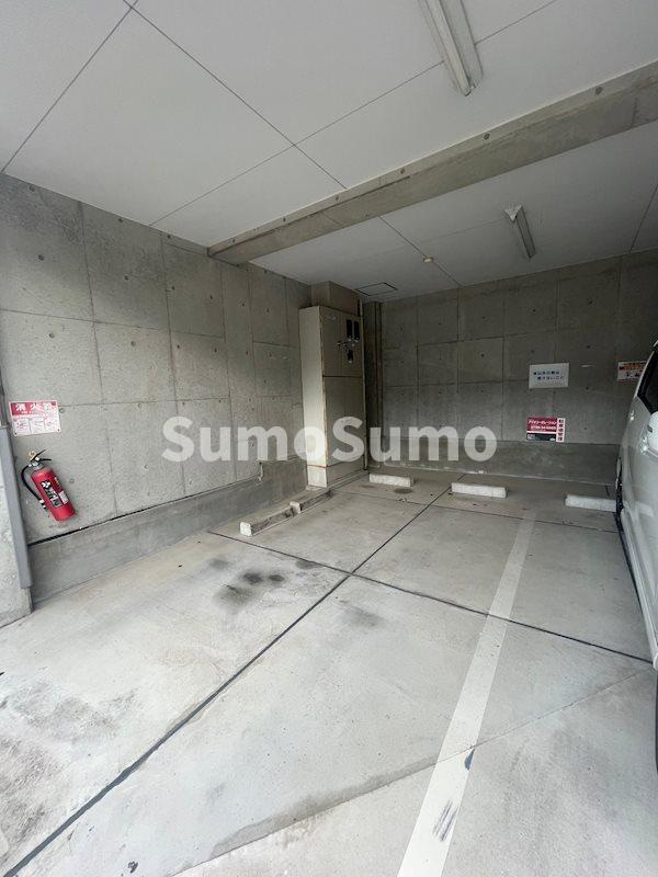 エトワール長尾の駐車場|駐車場完備です