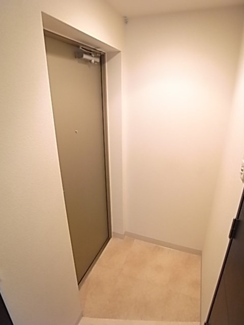 アスヴェル神戸元町Ⅱの玄関