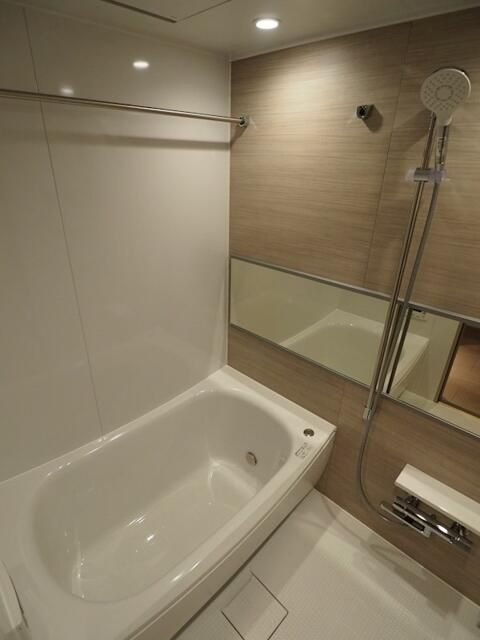 レジディア文京音羽の浴室