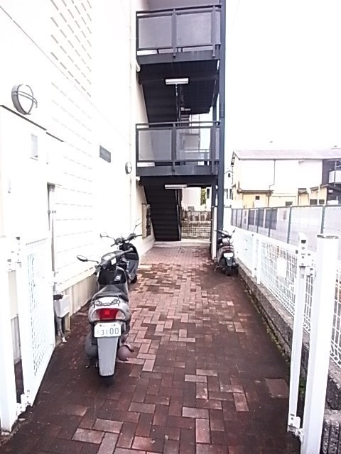 アクティ須磨浦のエントランス|建物の内部です