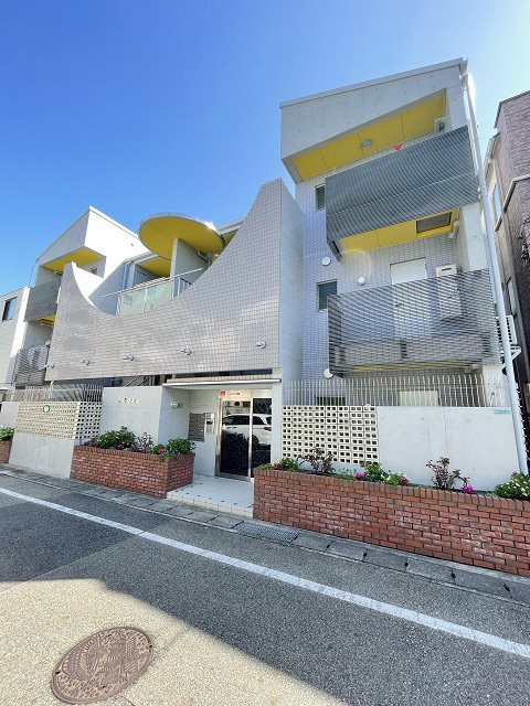 アストリアの外観