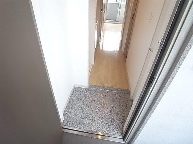エスリード神戸WESTの玄関