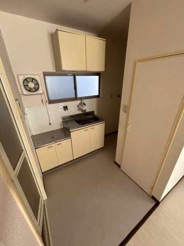 アシケンハイツ2　西棟のキッチン