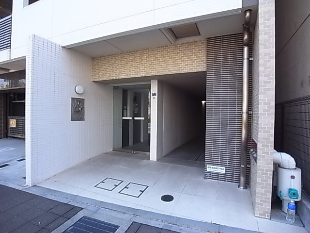 アスヴェル神戸駅前のエントランス