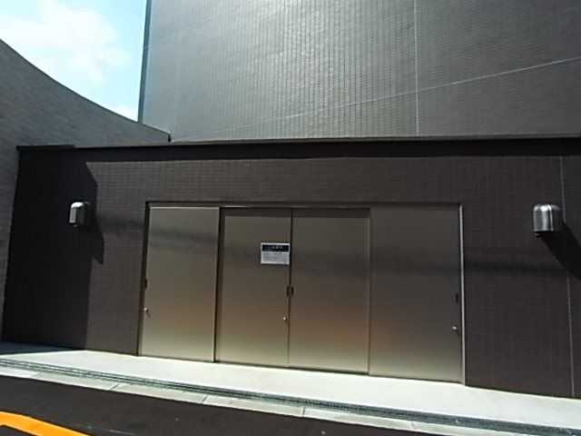 アドバンス新大阪ラシュレの外観