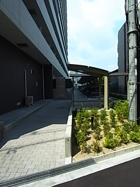 アドバンス新大阪ラシュレの外観