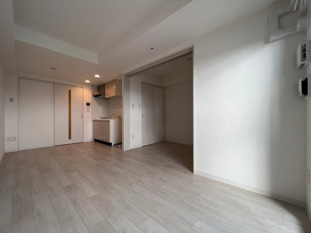大阪市中央区上本町西４丁目の賃貸マンションの居間・リビング
