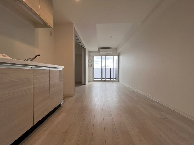 大阪市中央区上本町西４丁目の賃貸マンションの居間・リビング